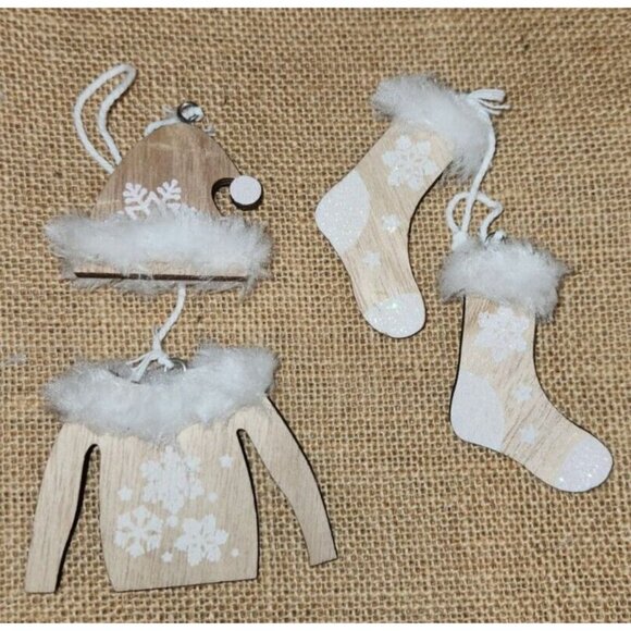 Winter Sports Wooden Christmas Ornaments NEW 6 Piece - Picture 4 of 6